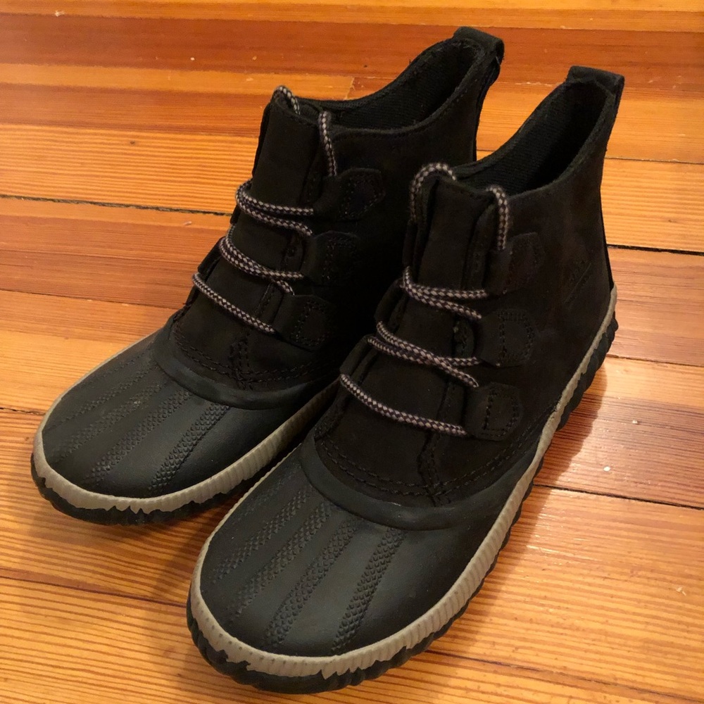 Sorel Out N About Plus   Duck Boot. NWT